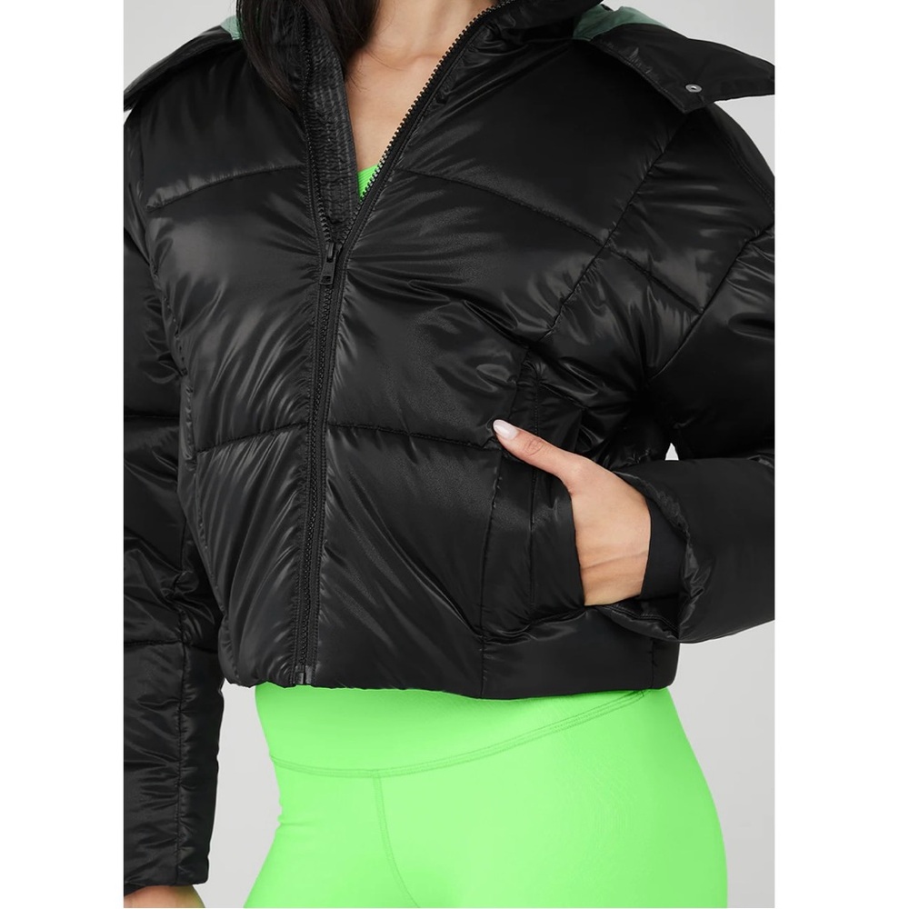 ✨Alo Pearlized Pristine Puffer Size Small - Picture 4 of 9
